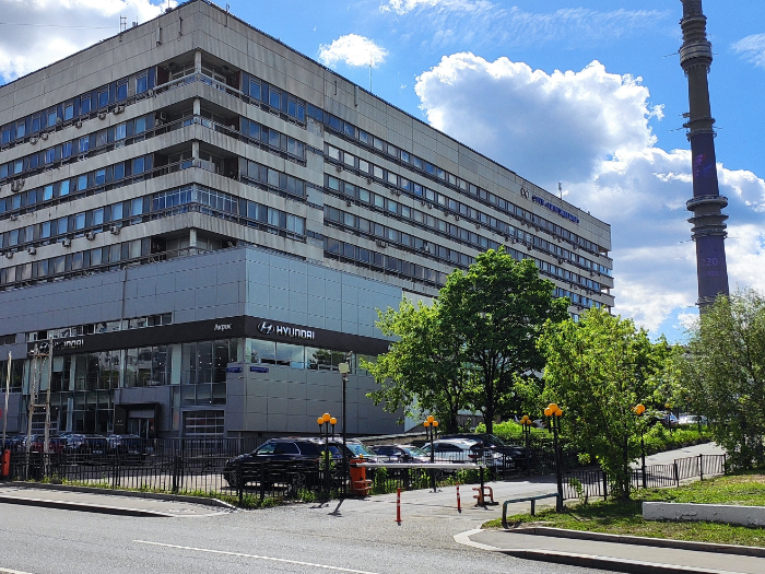 Заезд во двор, шлагбаум №2 Заезд во двор, шлагбаум №2